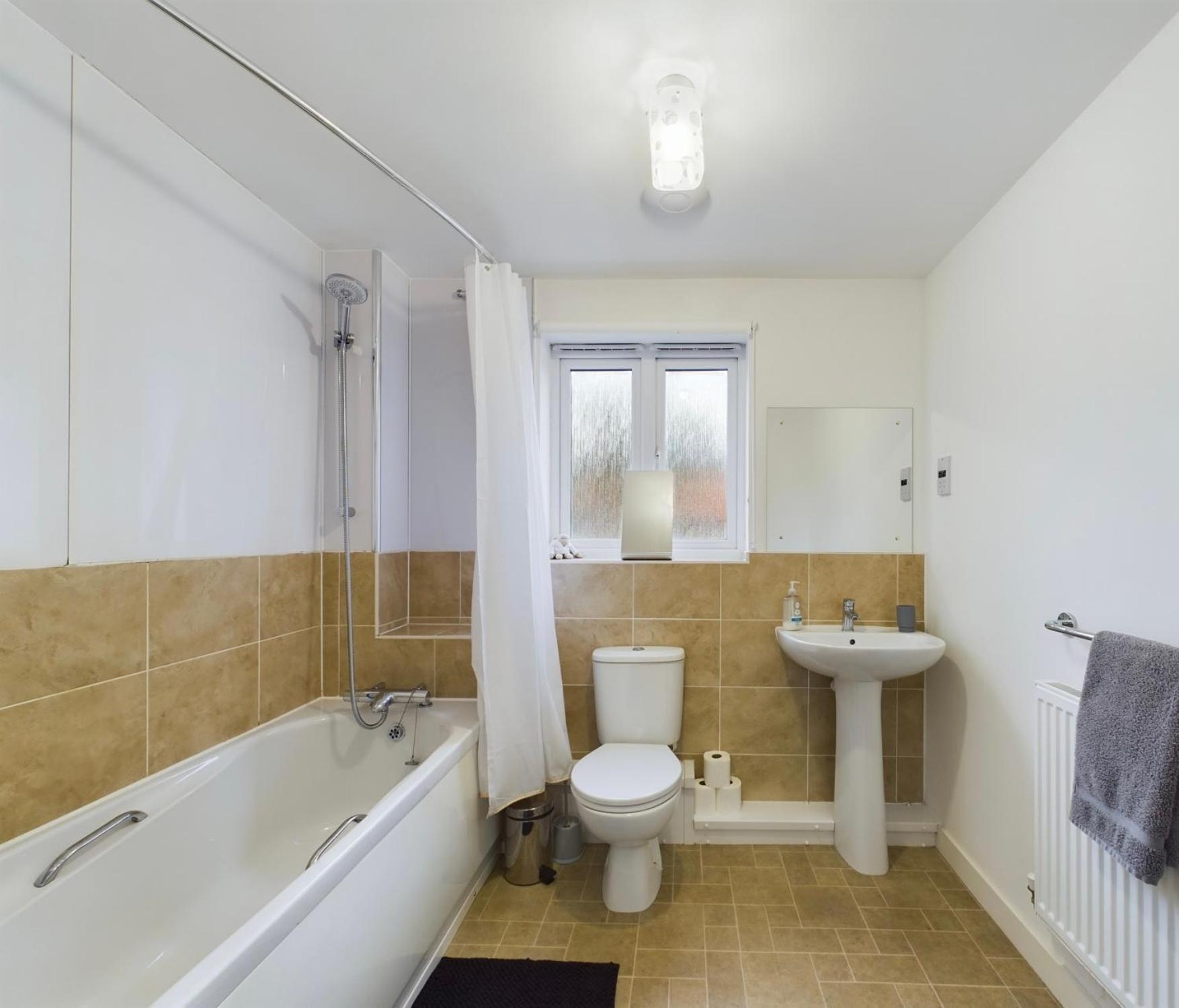 Modern 2 Bed City Apartment With Private Parking Swansea Exteriér fotografie